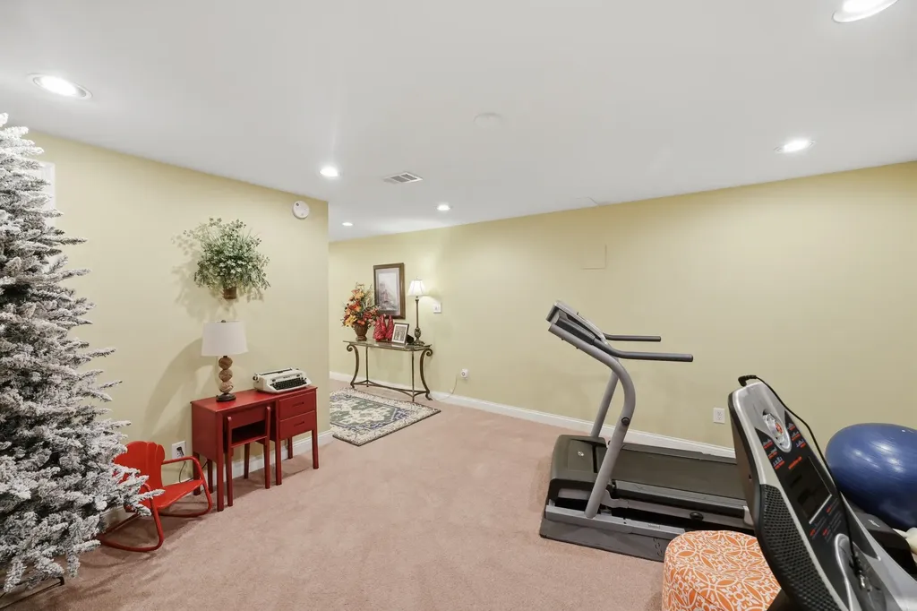 2237 Bonhaven Road Lexington KY 40515