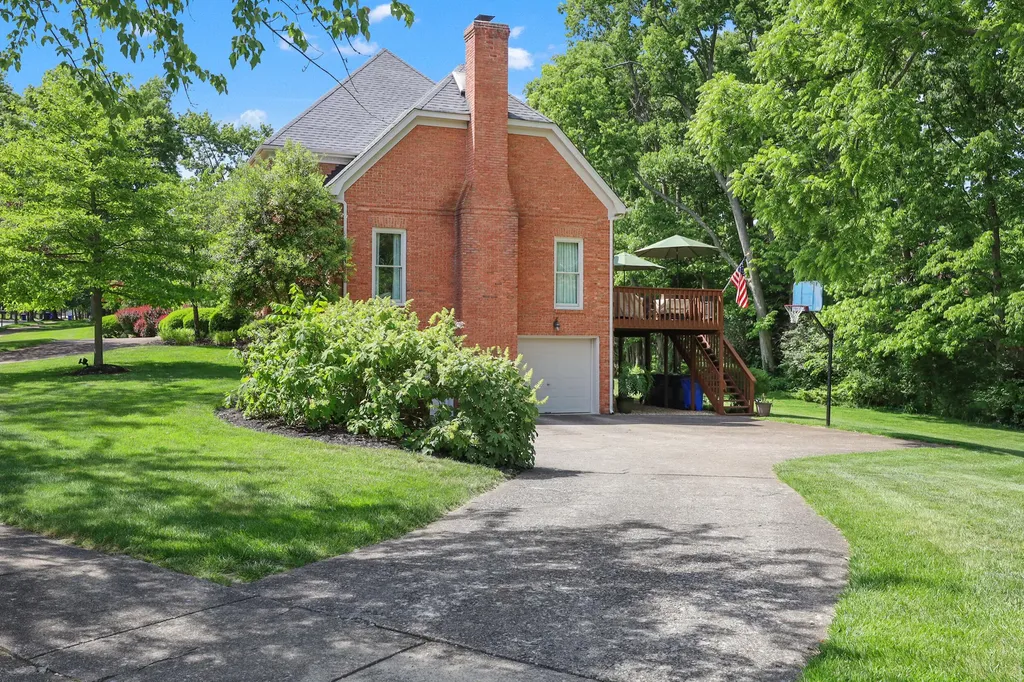 2237 Bonhaven Road Lexington KY 40515