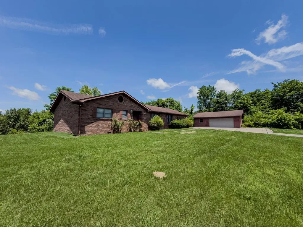 106 Fountaine Drive London KY 40741