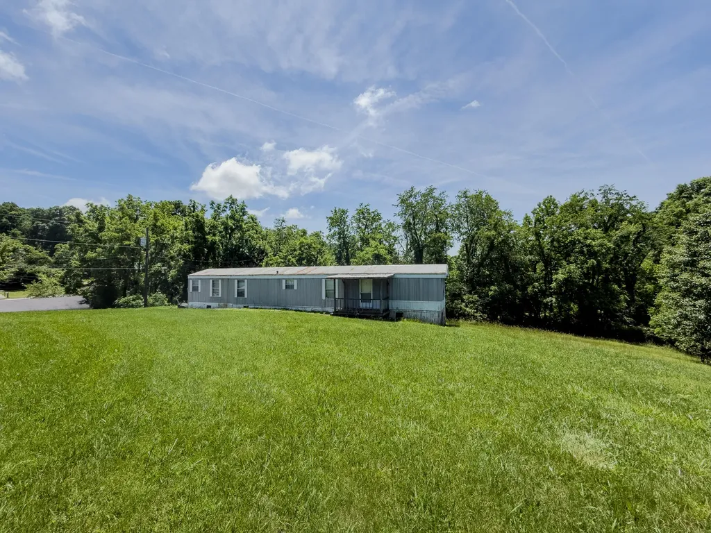 106 Fountaine Drive London KY 40741