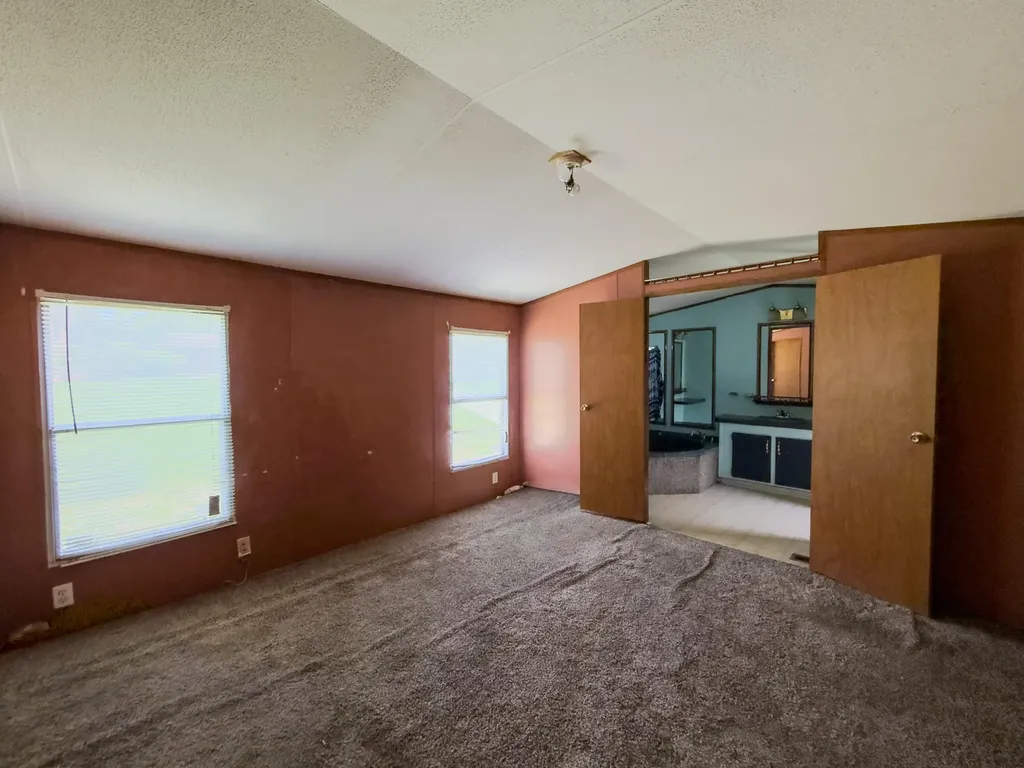 106 Fountaine Drive London KY 40741