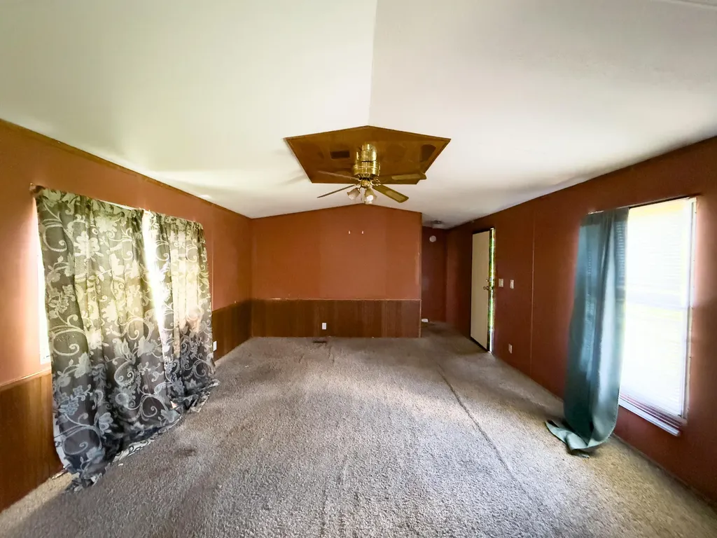 106 Fountaine Drive London KY 40741