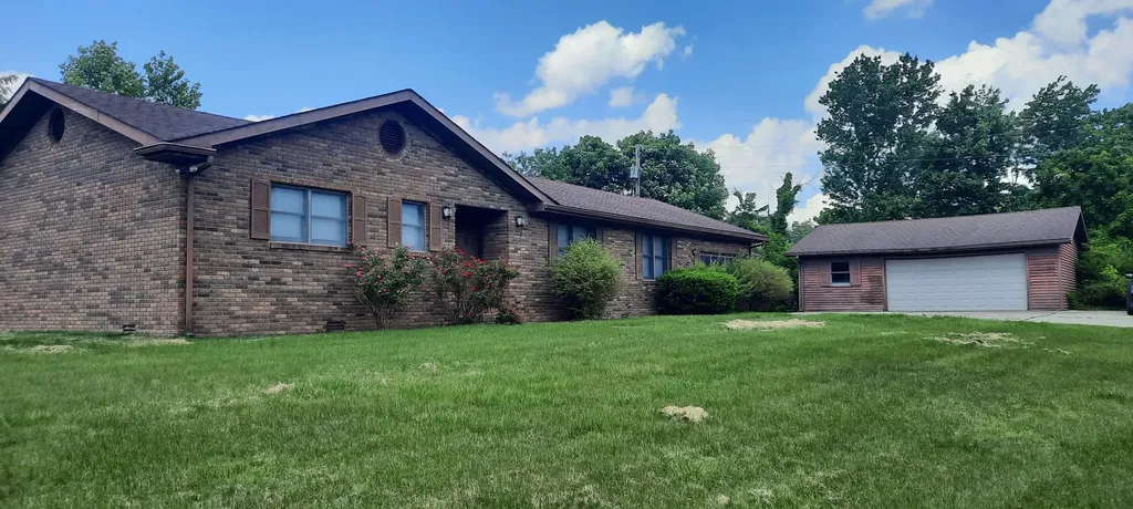 106 Fountaine Drive London KY 40741