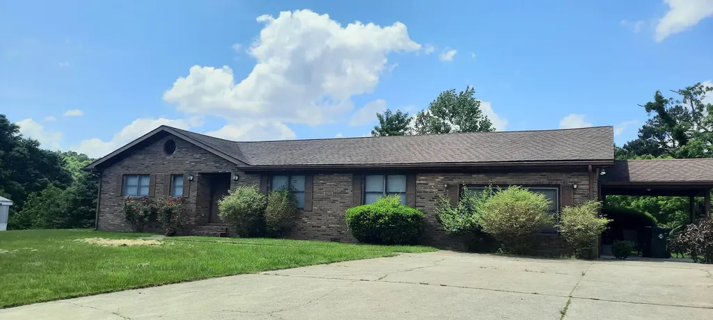 106 Fountaine Drive London KY 40741