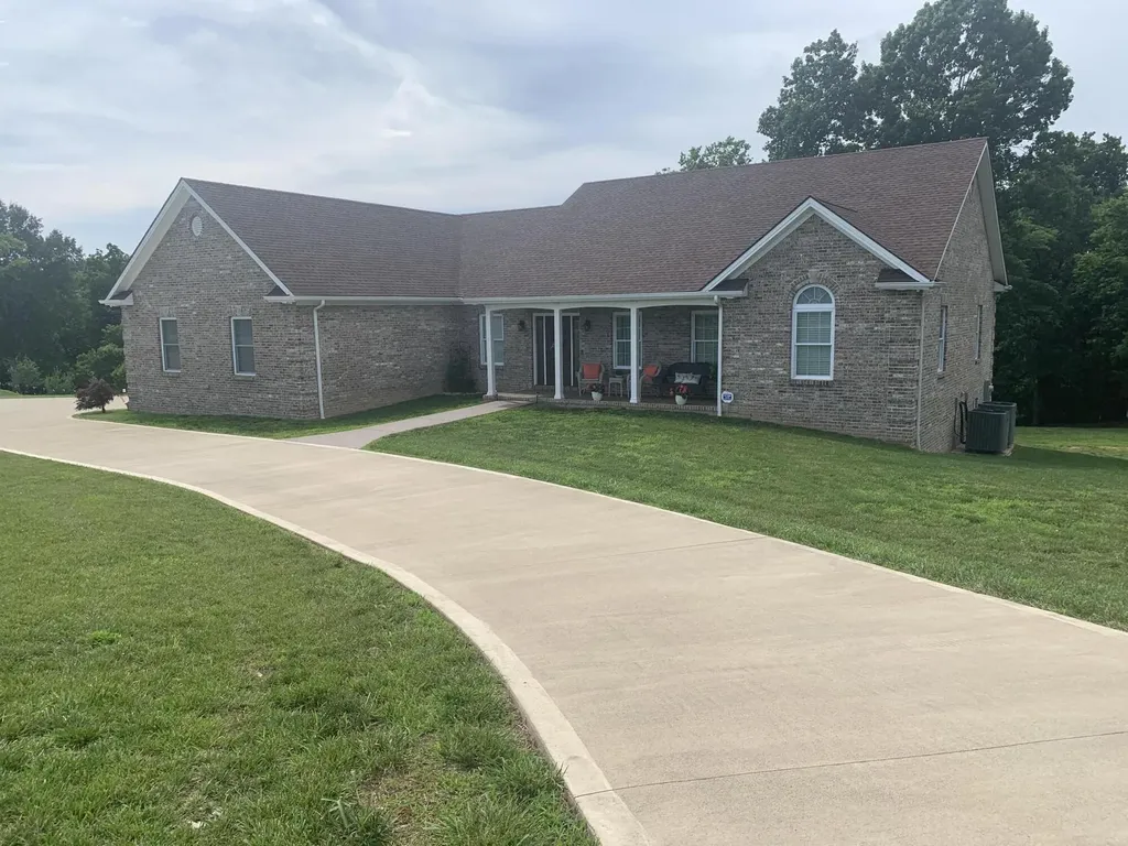 1224 Hall Road Nicholasville KY 40356