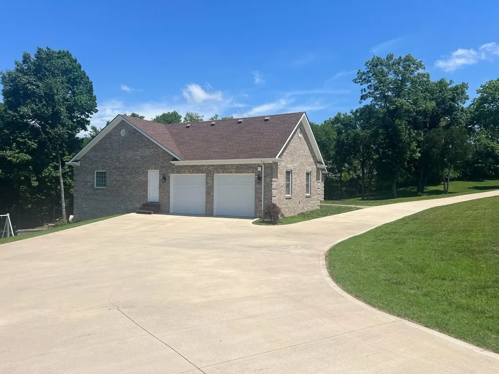 1224 Hall Road Nicholasville KY 40356