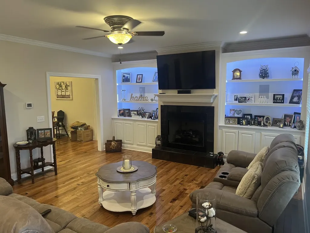 1224 Hall Road Nicholasville KY 40356