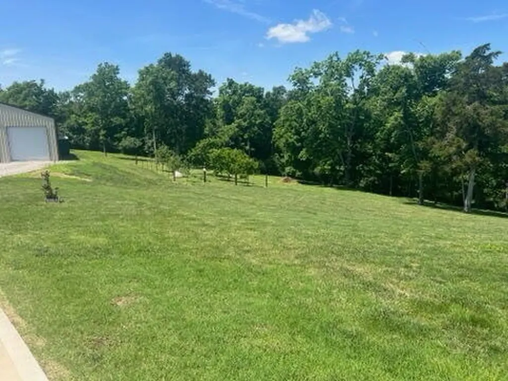 1224 Hall Road Nicholasville KY 40356