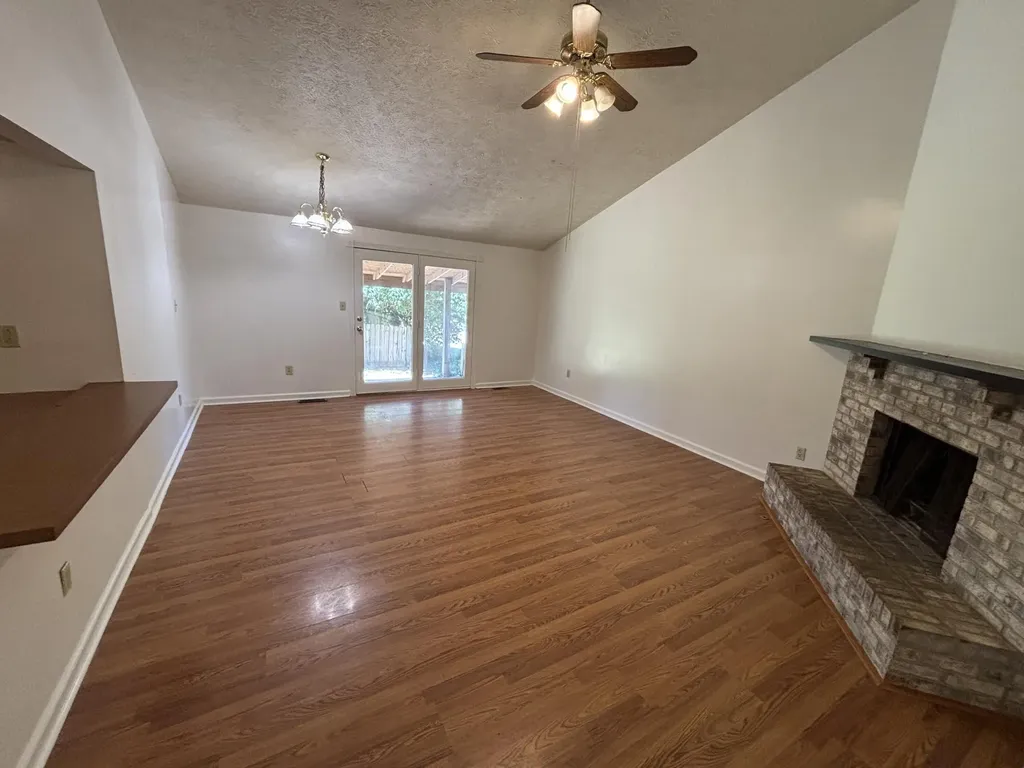 392 Pasadena Drive Lexington KY 40503