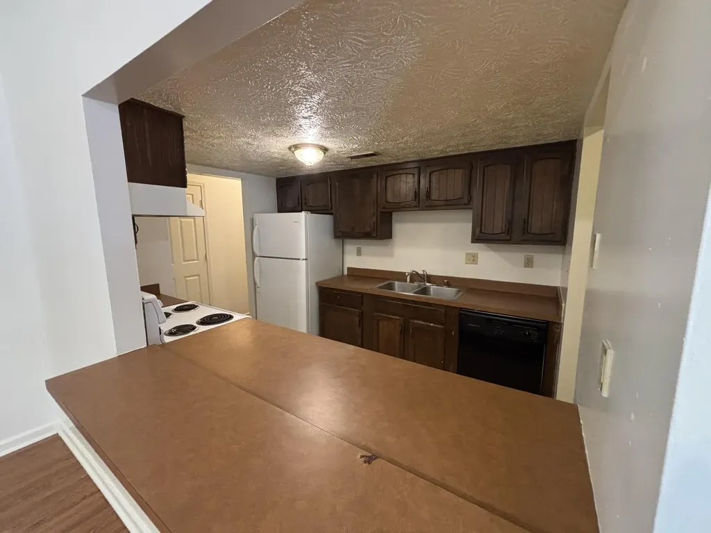 392 Pasadena Drive Lexington KY 40503