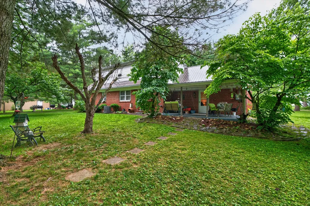 203 Kennedy Lane Richmond KY 40475
