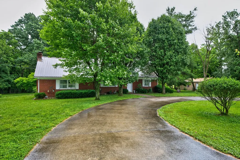 203 Kennedy Lane Richmond KY 40475