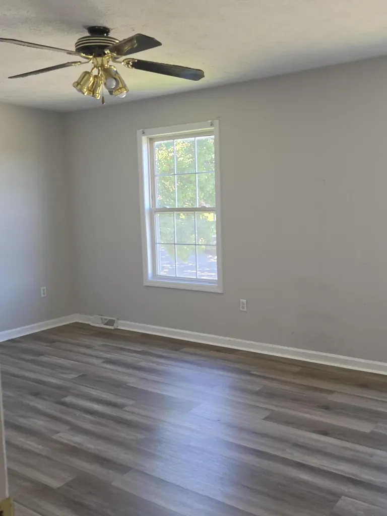 125 Woods Trail Richmond KY 40475
