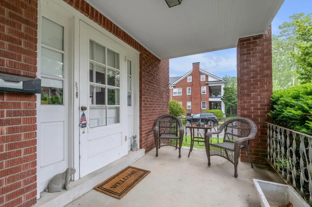 305 Sycamore Road Lexington KY 40502