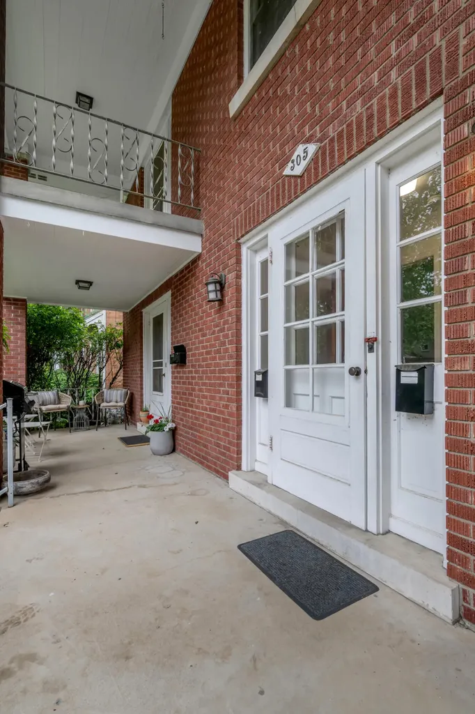 305 Sycamore Road Lexington KY 40502