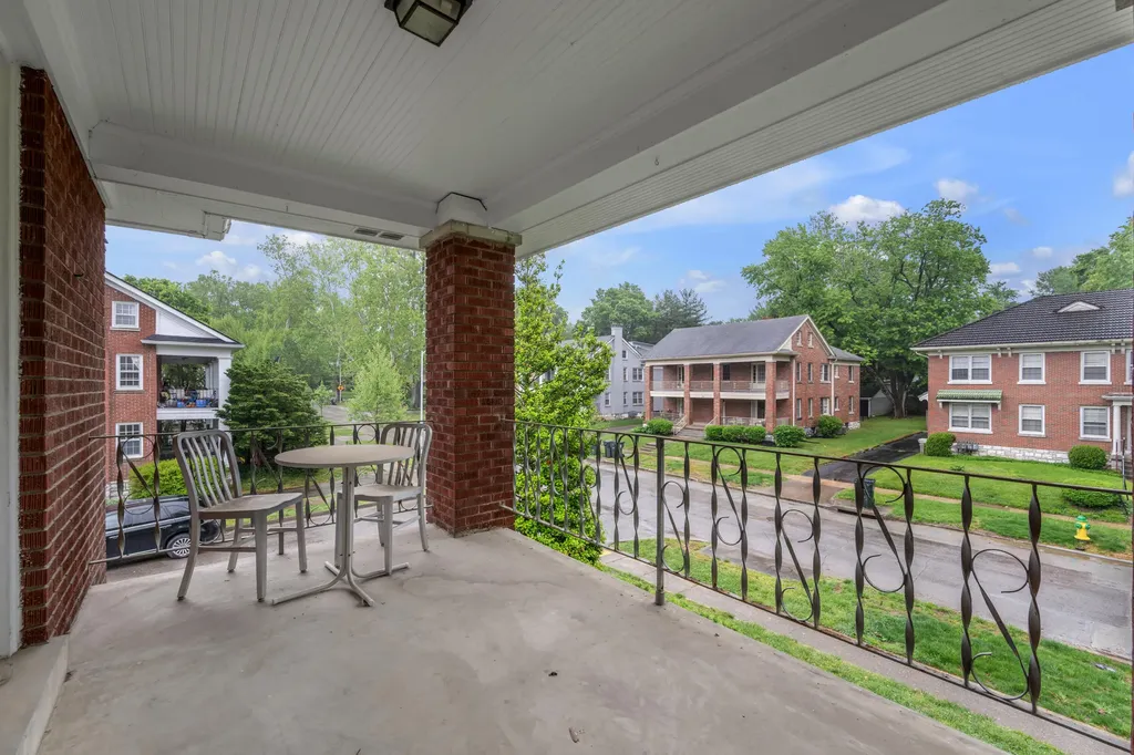 305 Sycamore Road Lexington KY 40502