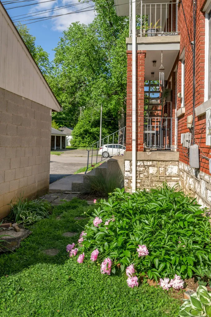 305 Sycamore Road Lexington KY 40502