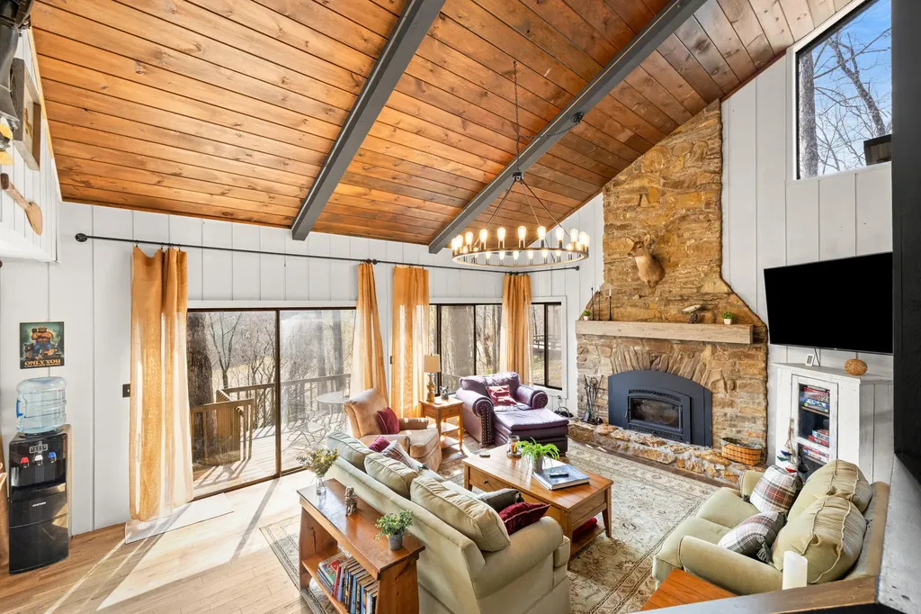 297 Oak Lane Salt Lick KY 40371