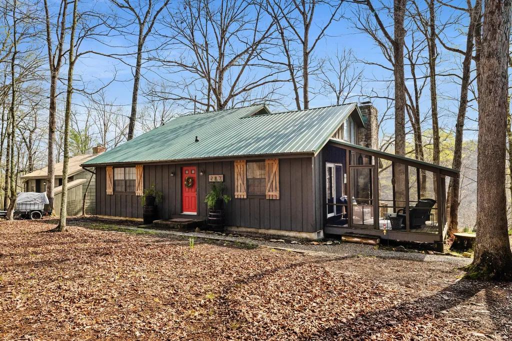 297 Oak Lane Salt Lick KY 40371