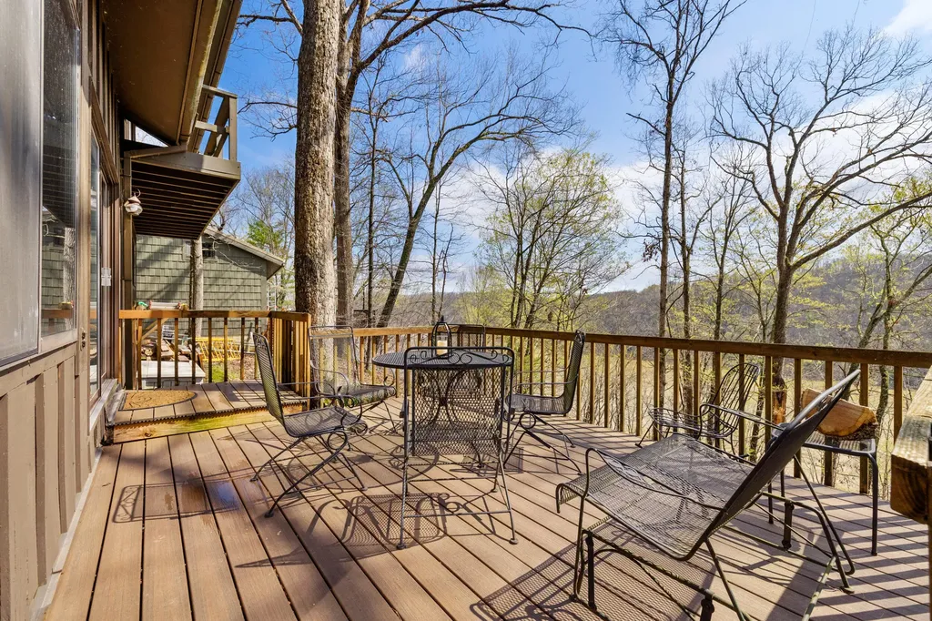 297 Oak Lane Salt Lick KY 40371