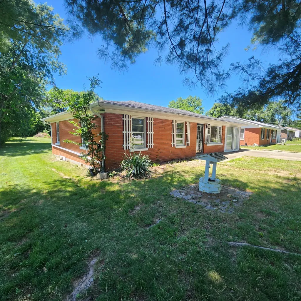 102 Bradley Drive Richmond KY 40475