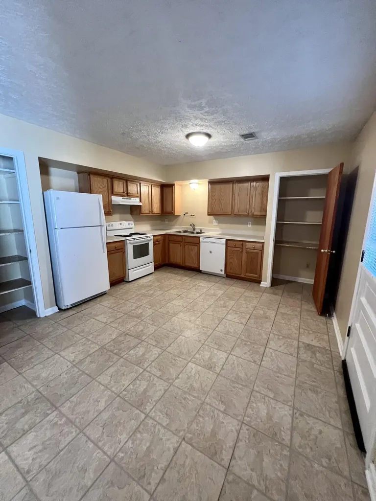 3327 Wood Valley Court Lexington KY 40502