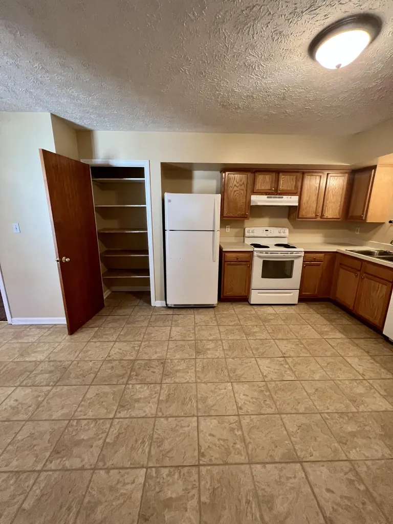 3327 Wood Valley Court Lexington KY 40502
