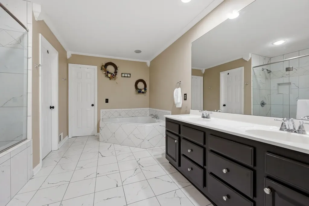 205 Revere Way Versailles KY 40383
