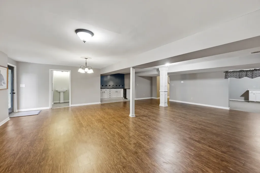 205 Revere Way Versailles KY 40383
