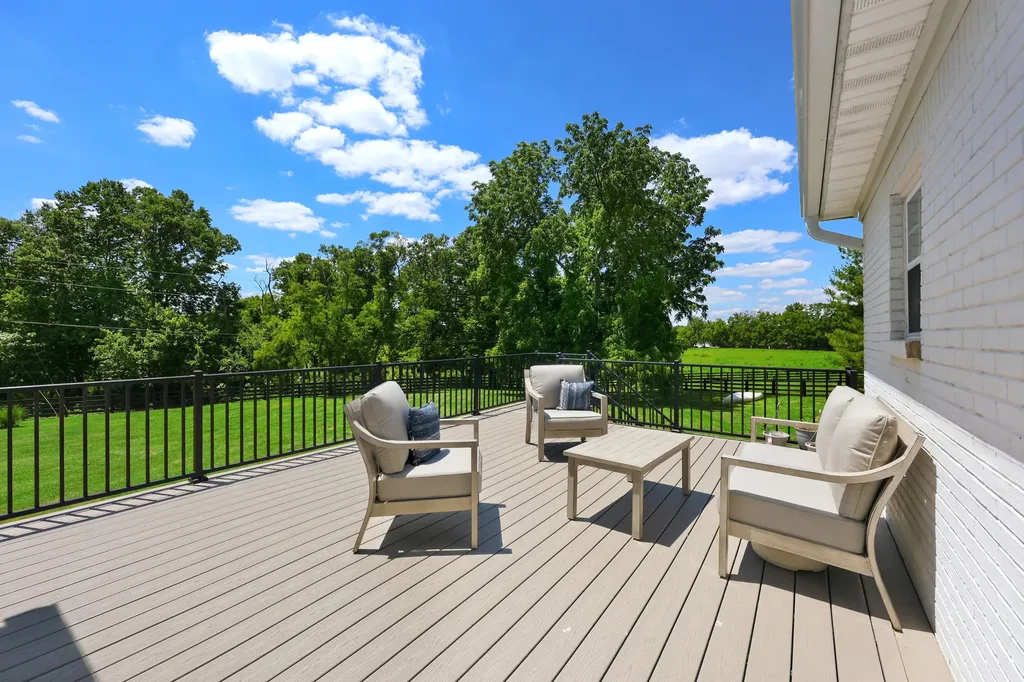 205 Revere Way Versailles KY 40383