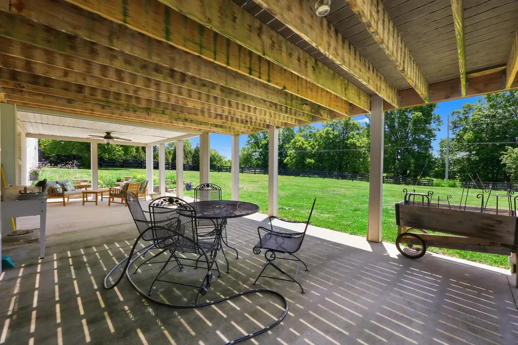 205 Revere Way Versailles KY 40383