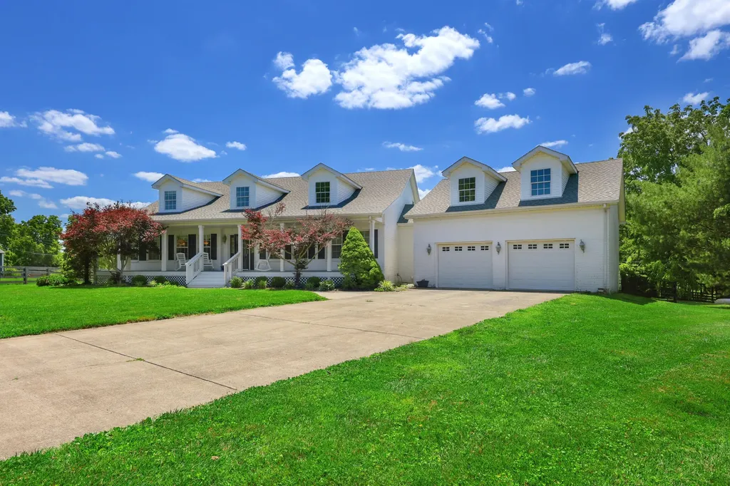 205 Revere Way Versailles KY 40383