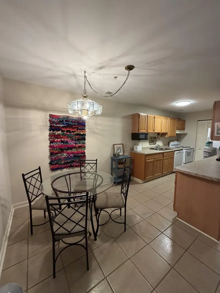 261 Simpson Avenue Lexington KY 40504