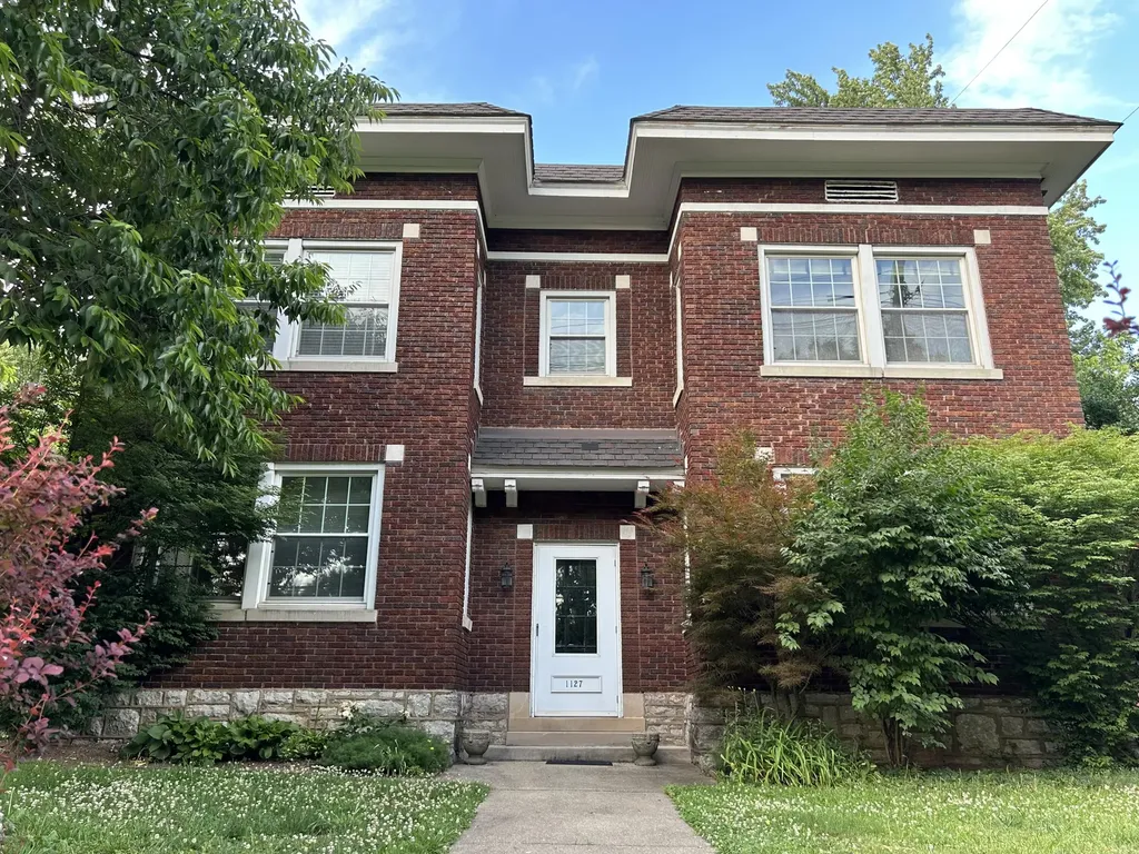 1127 Richmond Road Lexington KY 40502