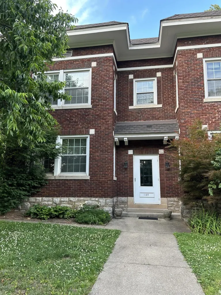 1127 Richmond Road Lexington KY 40502