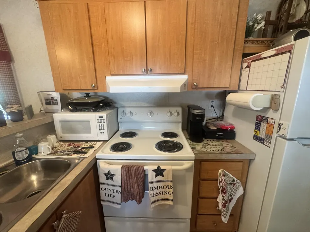 805 State Highway 1611 Russell Springs KY 42642