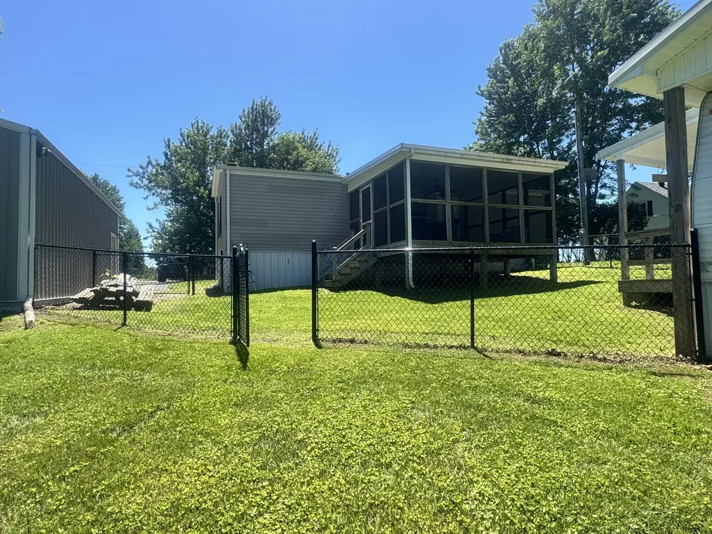 805 State Highway 1611 Russell Springs KY 42642