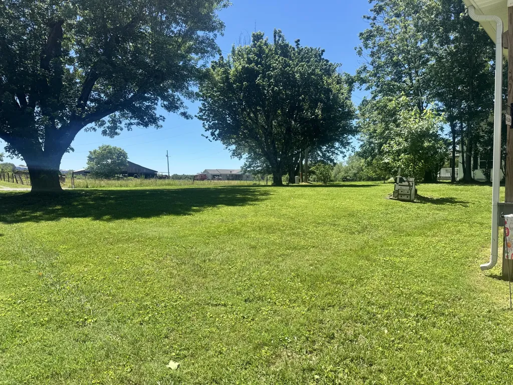 805 State Highway 1611 Russell Springs KY 42642