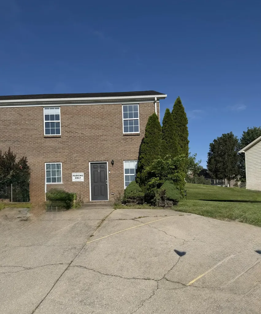 135 Woods Trail Richmond KY 40475