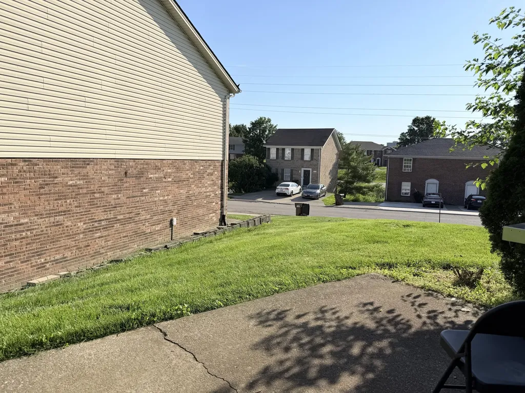 135 Woods Trail Richmond KY 40475