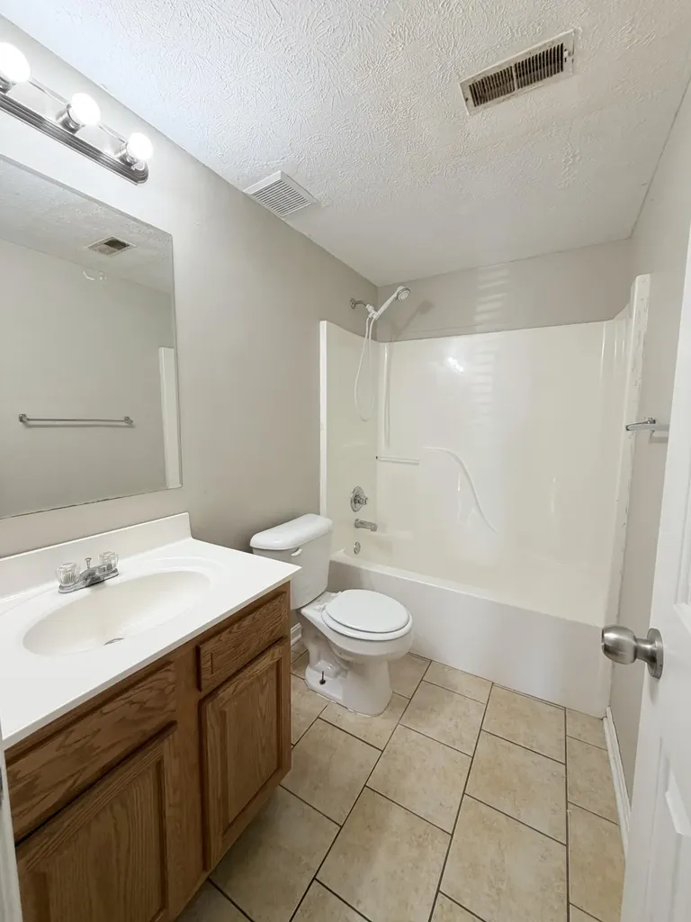 135 Woods Trail Richmond KY 40475