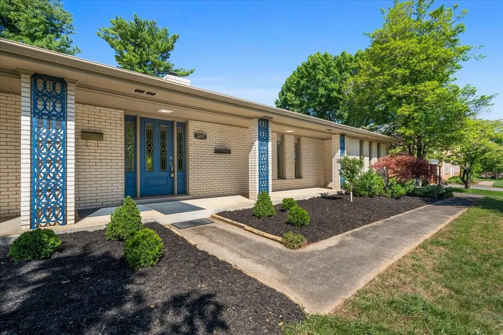 3287 Nantucket Drive Lexington KY 40502