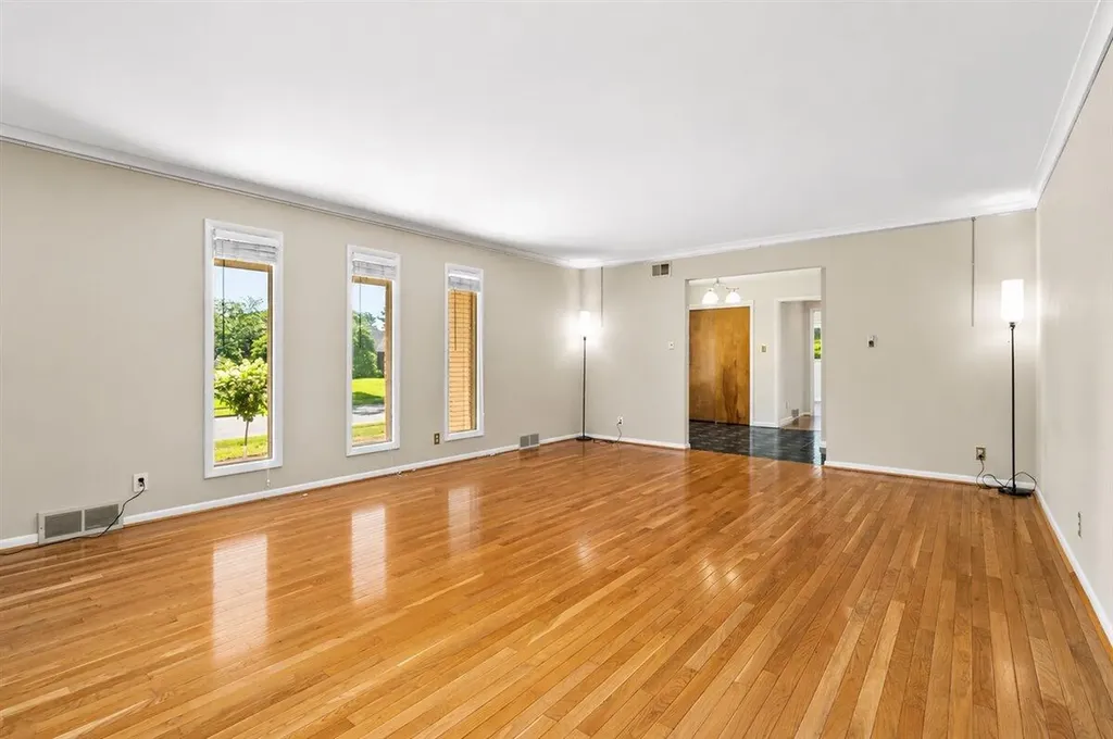 3287 Nantucket Drive Lexington KY 40502
