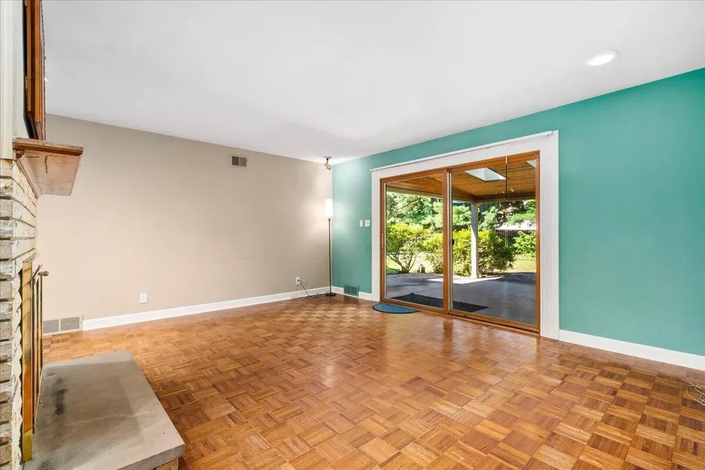 3287 Nantucket Drive Lexington KY 40502