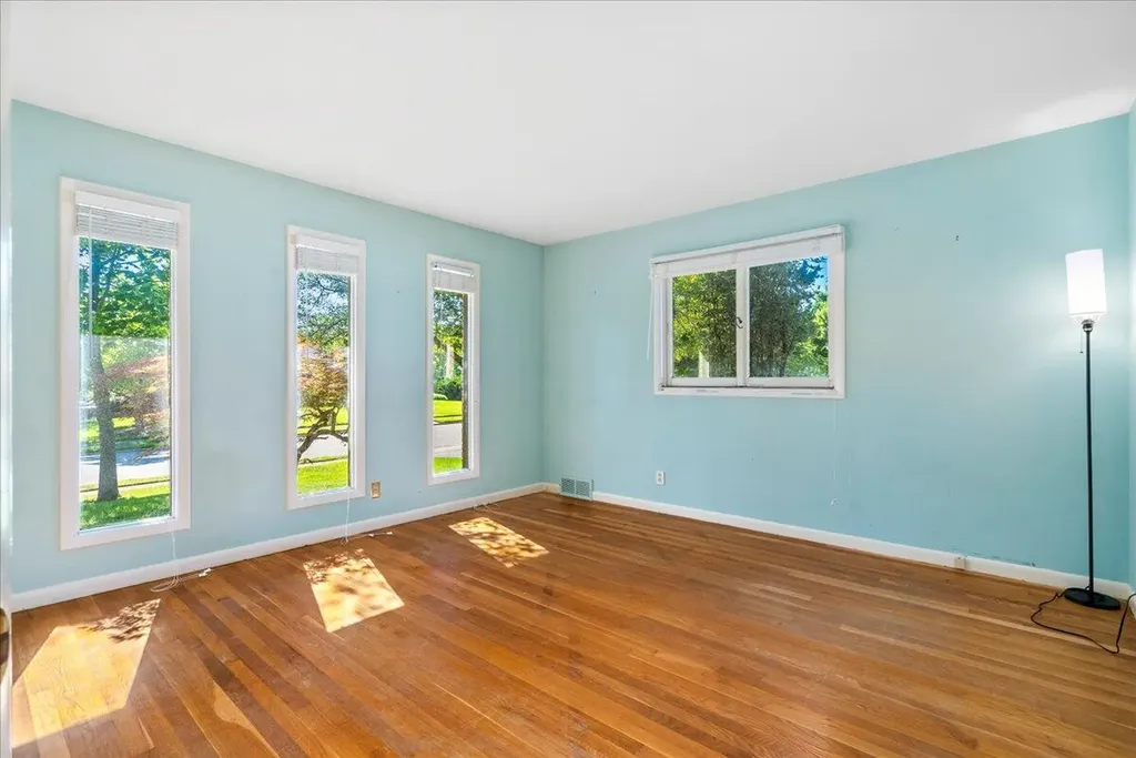 3287 Nantucket Drive Lexington KY 40502