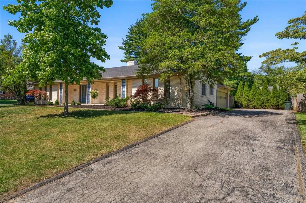 3287 Nantucket Drive Lexington KY 40502