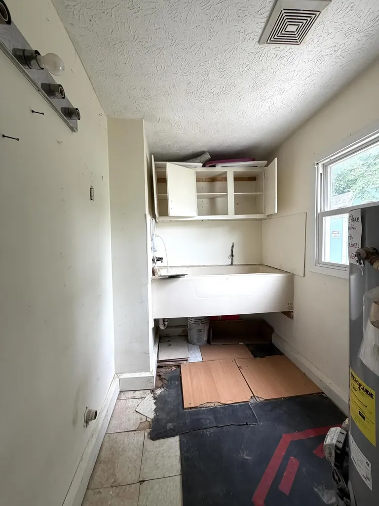 165 Eminence Avenue Harrodsburg KY 40330