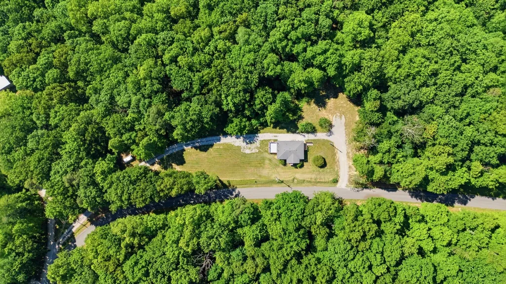 2255 S Tree Tower Road Sand Gap KY 40481