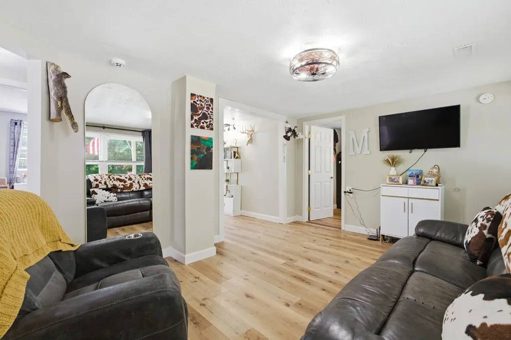2255 S Tree Tower Road Sand Gap KY 40481