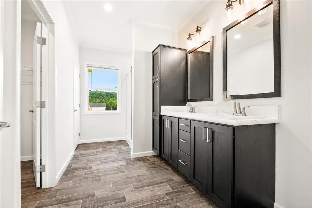 807 Sam Black Road London KY 40741